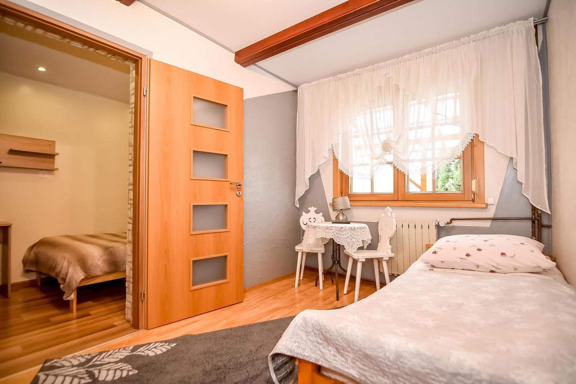 Ciukrowa Chatka Sauna & Jacuzzi Poronin Exterior photo